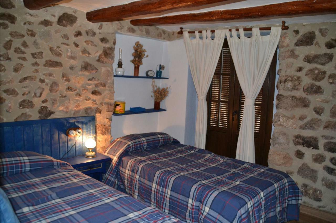 Can Font Guest House Siurana  Exterior photo